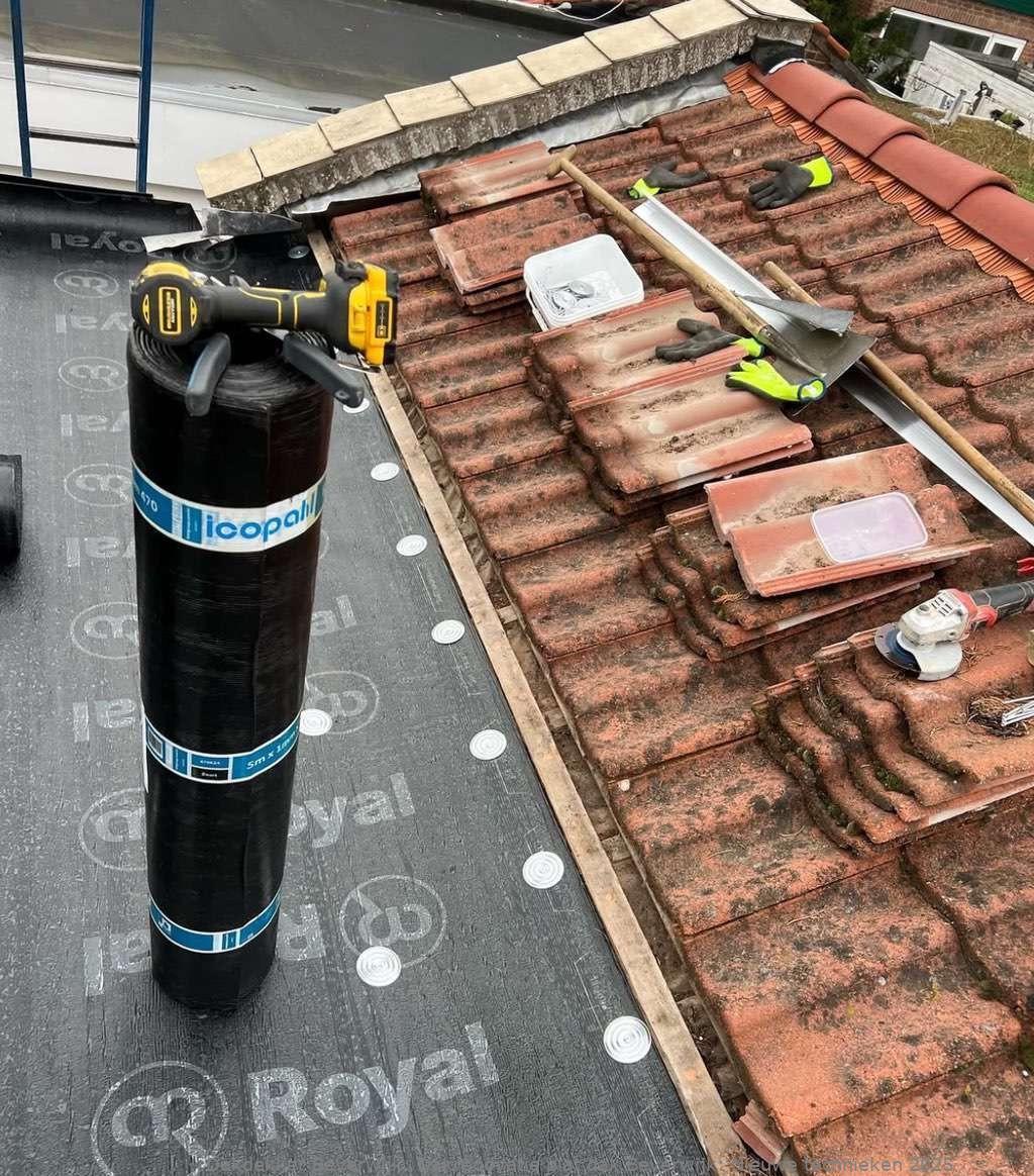 Dakrenovatie Van Plat Dak Beverwijk